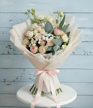 Букет цветов из:  Розы и Лизиантусы в Тяжинском