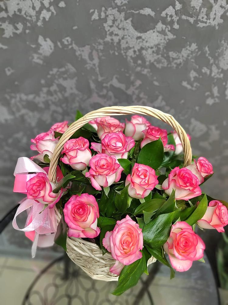Цветочная композиция из Розы в корзине в Тяжинском