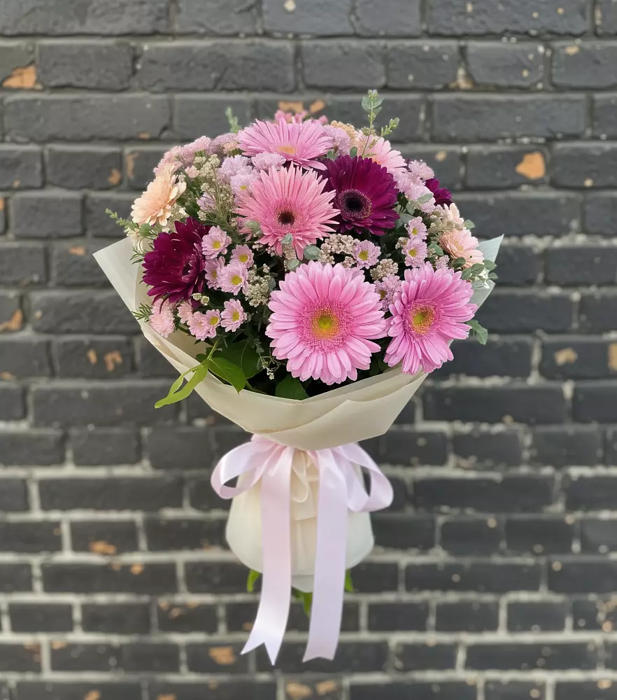 Букет цветов из: Герберы и Хризантемы в Тяжинском