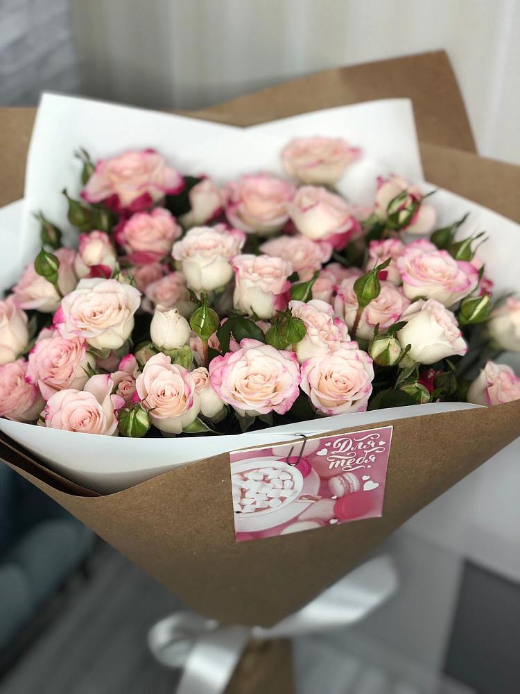 Букет цветов из: Розы в Тяжинском