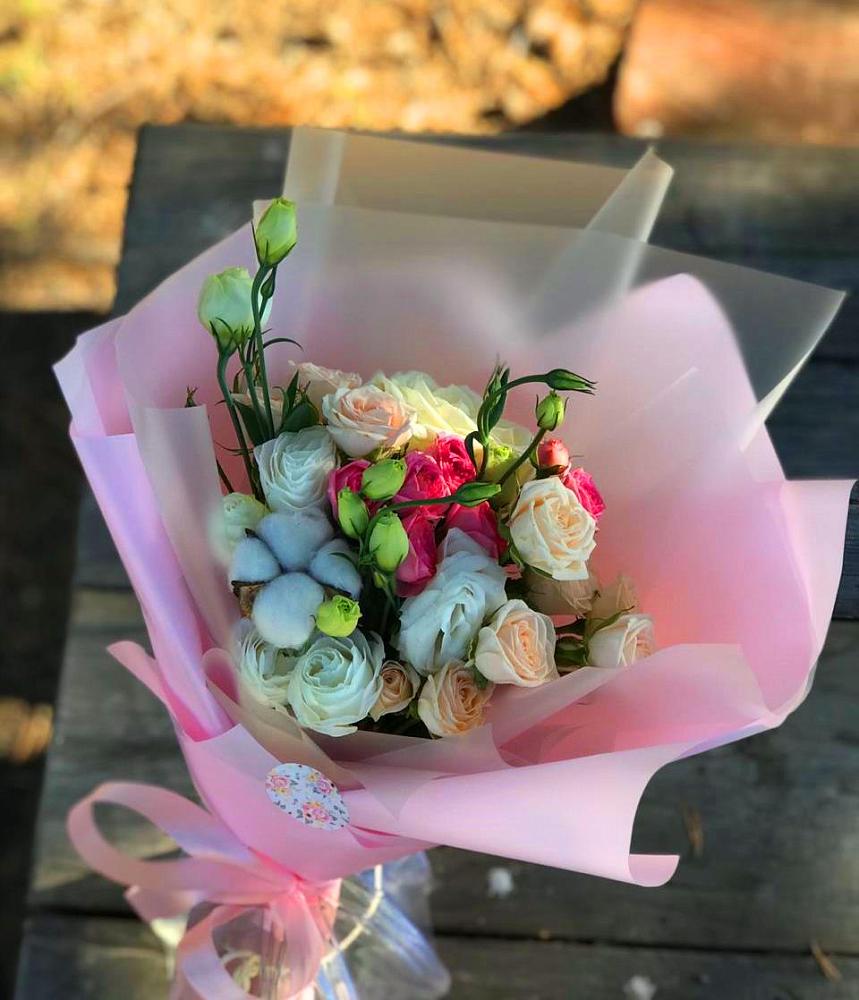 Букет цветов из: Розы и Лизиантусы в Тяжинском