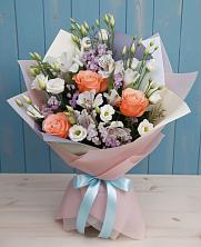 Букет цветов из:  Лизиантусы, Розы, Альстромерии и Гипсофила в Тяжинском
