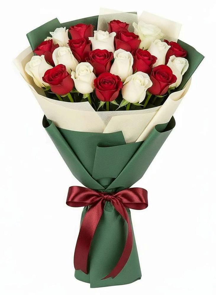 Букет Микс из красных и белых роз в Тяжинском