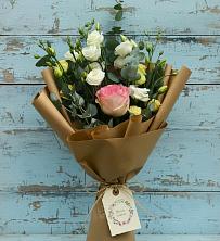 Букет цветов из:  Розы и Лизиантусы в Тяжинском