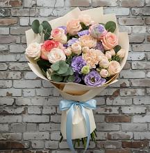 Букет цветов из:  Розы, Лизиантусы и Гвоздики в Тяжинском
